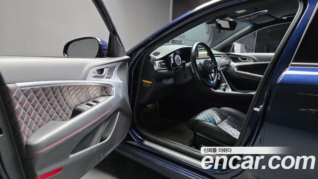 Genesis G70 2019 — photo 10