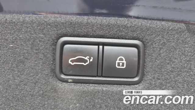 Genesis G70 2019 — photo 20