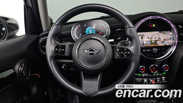 Mini Cooper 2022 — photo 19