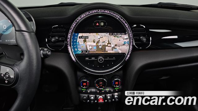 Mini Cooper 2022 — photo 20