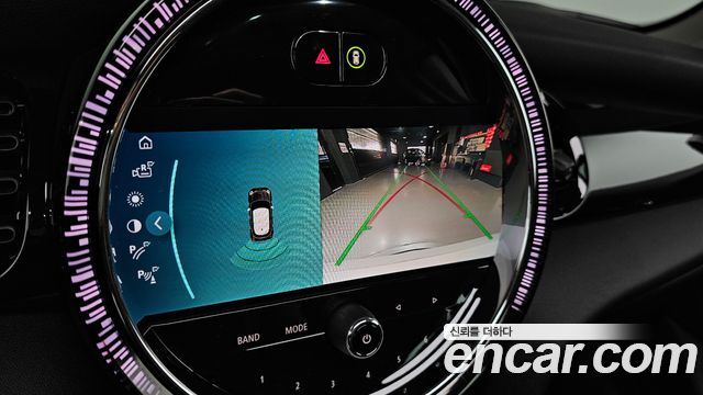 Mini Cooper 2022 — photo 21