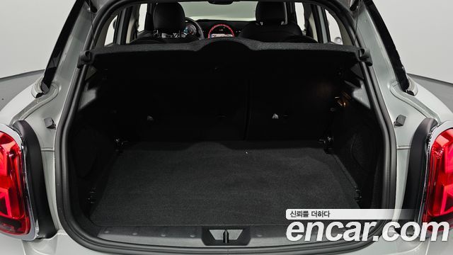 Mini Cooper 2022 — photo 26