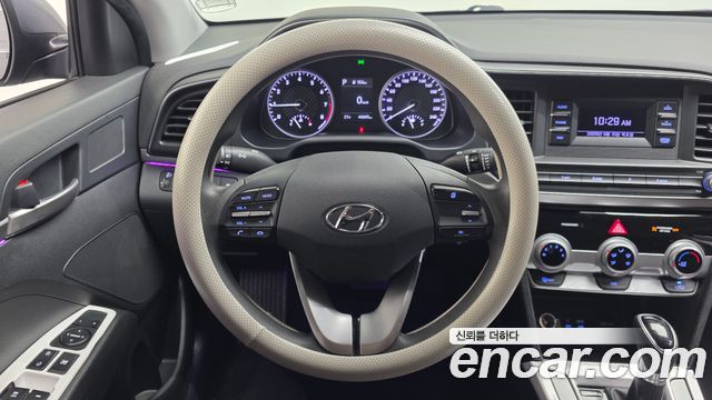Hyundai AVANTE 2020 — photo 13