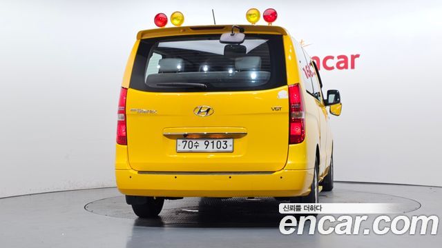 Hyundai Starex 2016 — photo 4