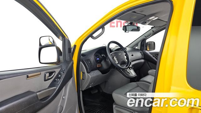 Hyundai Starex 2016 — photo 10