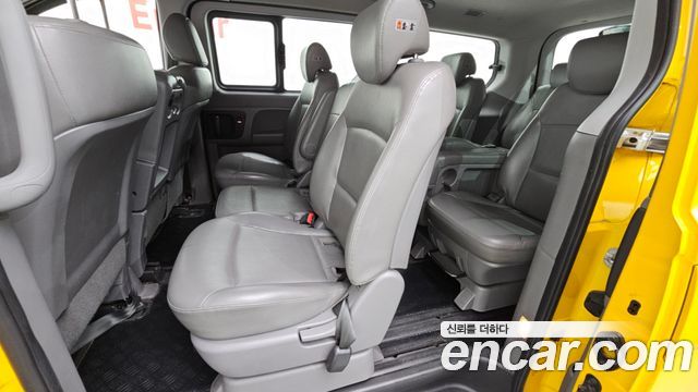 Hyundai Starex 2016 — photo 11