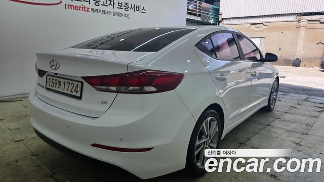 Hyundai AVANTE 2018 — photo 4