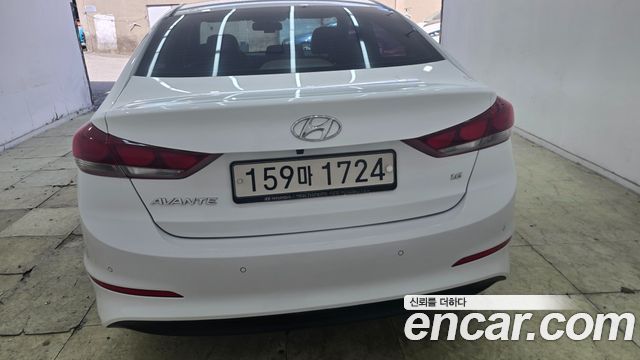 Hyundai AVANTE 2018 — photo 5