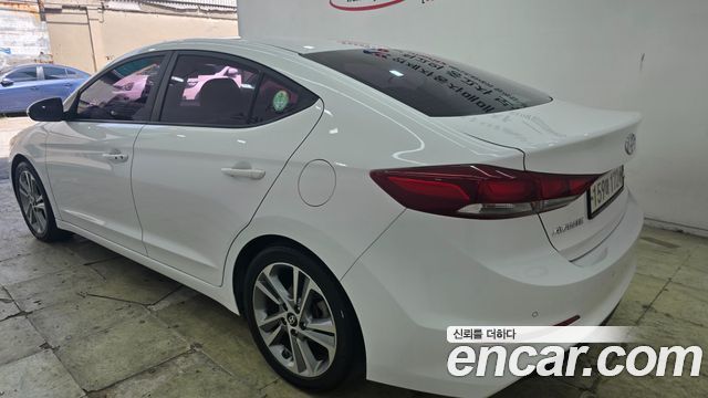 Hyundai AVANTE 2018 — photo 6