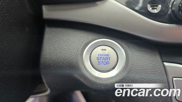 Hyundai AVANTE 2018 — photo 11