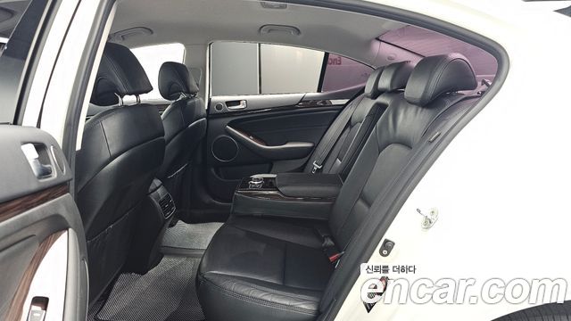 Kia K7 2015 — photo 17