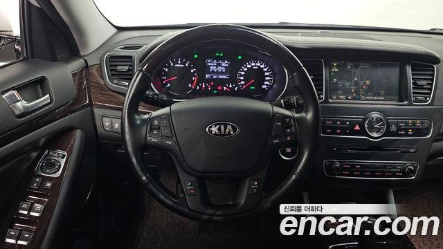 Kia K7 2015 — photo 18