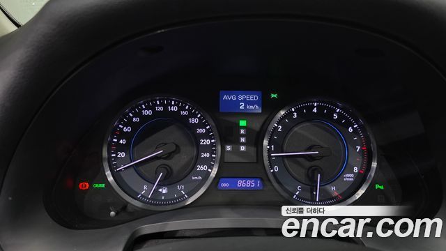 Lexus IS 2012 — photo 8