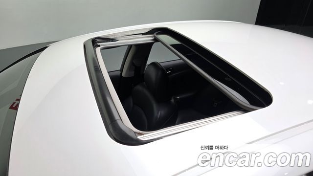 Lexus IS 2012 — photo 19