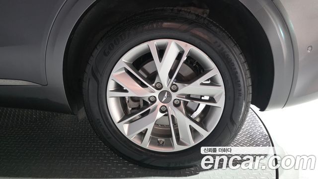 Genesis GV70 2021 — photo 7