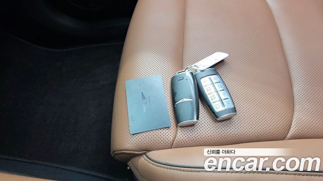 Genesis GV70 2021 — photo 31