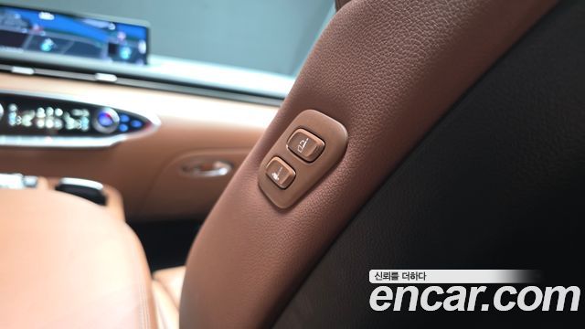 Genesis GV70 2021 — photo 40