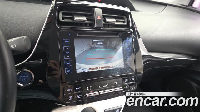 Toyota Prius 2016 — photo 20