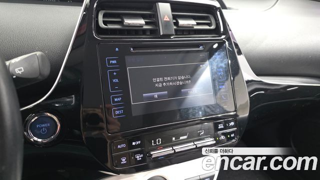 Toyota Prius 2016 — photo 21