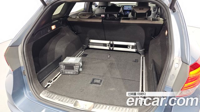 Hyundai i40 2017 — photo 20