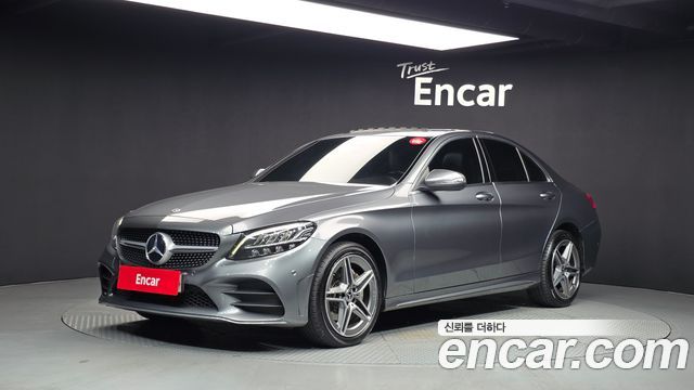 Mercedes-Benz C-Class 2019 — photo 1