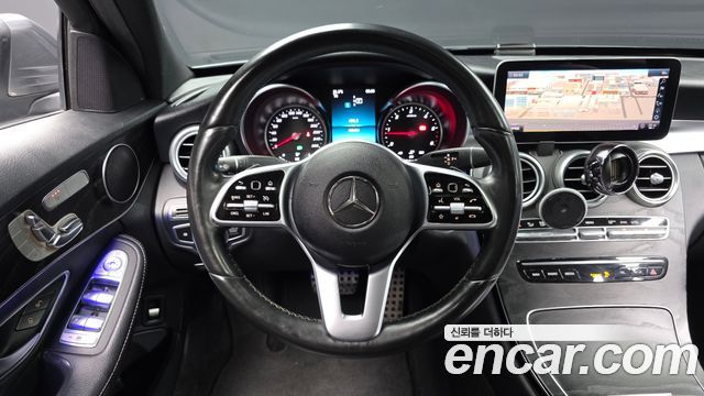 Mercedes-Benz C-Class 2019 — photo 13