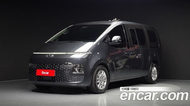 Hyundai Staria 2022 — photo 1