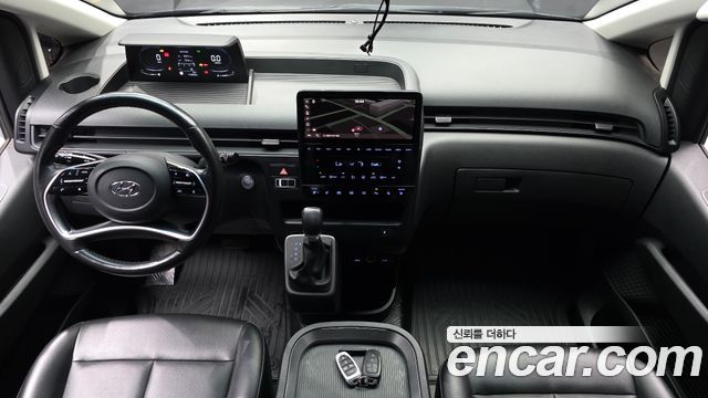 Hyundai Staria 2022 — photo 10