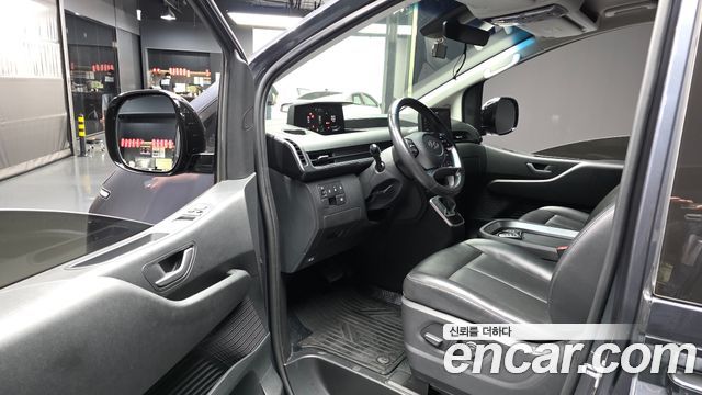Hyundai Staria 2022 — photo 13