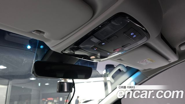 Hyundai Staria 2022 — photo 25