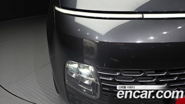Hyundai Staria 2022 — photo 8