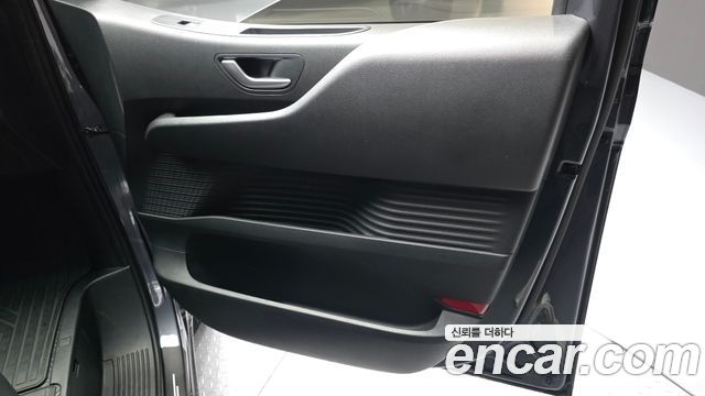 Hyundai Staria 2022 — photo 14