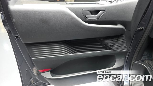Hyundai Staria 2022 — photo 15
