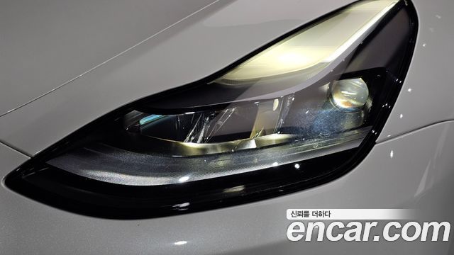 Tesla Model Y 2023 — photo 8