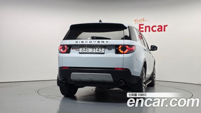 Land Rover Discovery Sport 2018 — photo 4