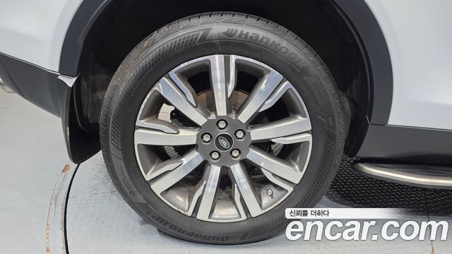 Land Rover Discovery Sport 2018 — photo 7
