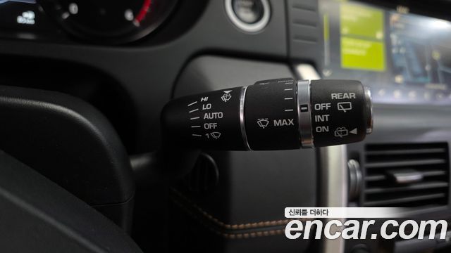 Land Rover Discovery Sport 2018 — photo 30