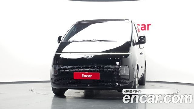 Hyundai Staria 2022 — photo 3
