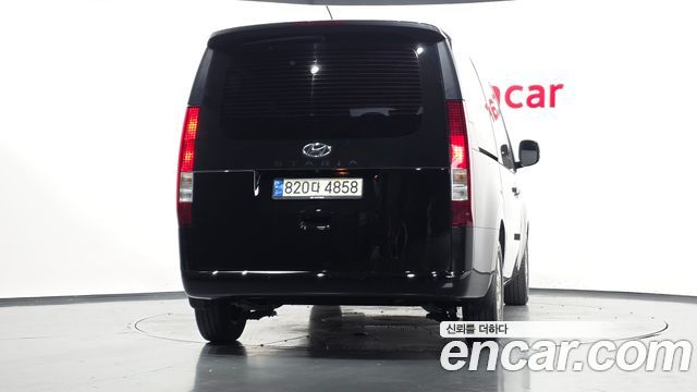 Hyundai Staria 2022 — photo 4