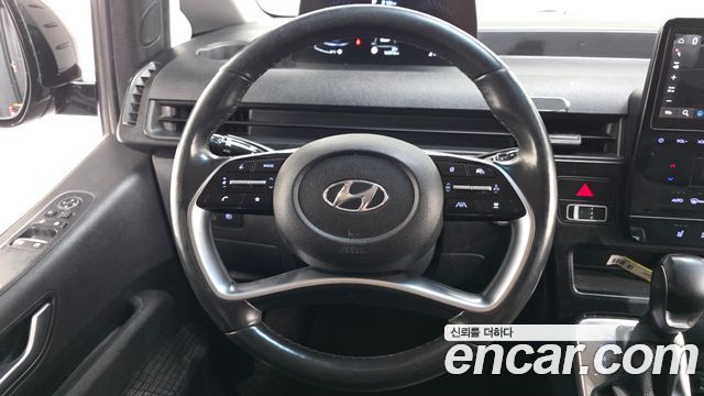 Hyundai Staria 2022 — photo 13