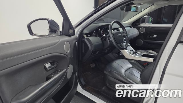 Land Rover Range Rover Evoque 2018 — photo 13