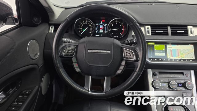 Land Rover Range Rover Evoque 2018 — photo 19