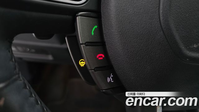 Land Rover Range Rover Evoque 2018 — photo 23