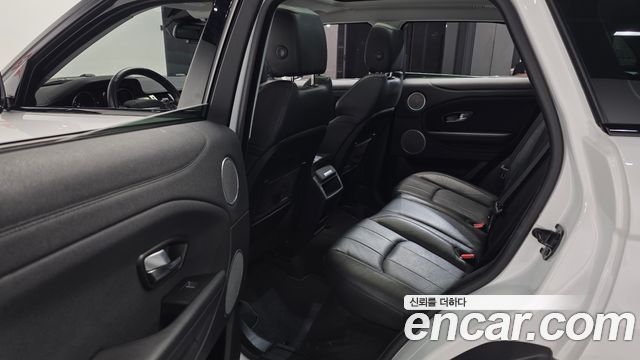 Land Rover Range Rover Evoque 2018 — photo 16