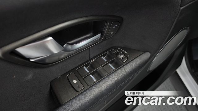 Land Rover Range Rover Evoque 2018 — photo 27