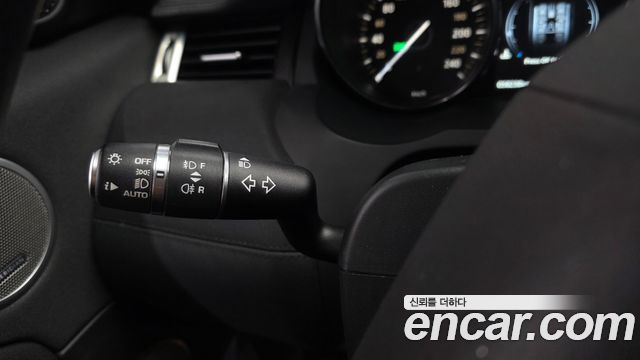 Land Rover Range Rover Evoque 2018 — photo 28