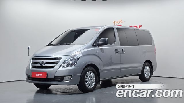 Hyundai Starex 2018 — photo 1