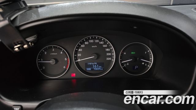 Hyundai Starex 2018 — photo 8