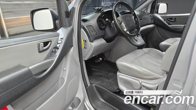 Hyundai Starex 2018 — photo 10