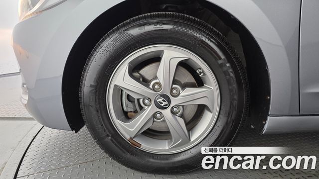 Hyundai AVANTE 2016 — photo 5